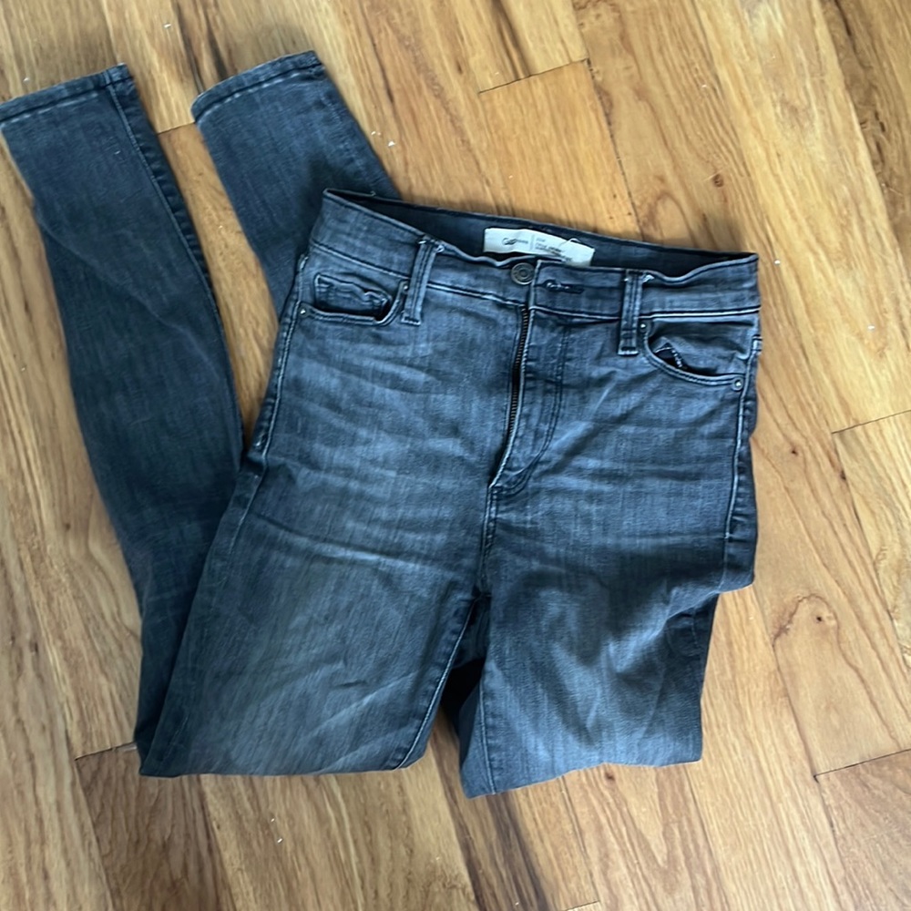 Grey skinny jeans